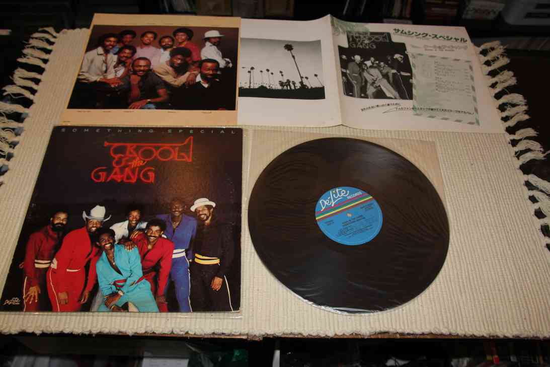 KOOL AND THE GANG - SOMETHING SPECIAL - JAPAN